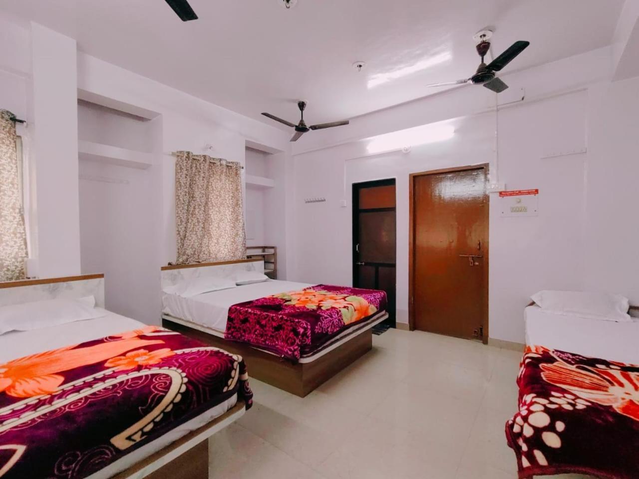 Guest house Satyam *