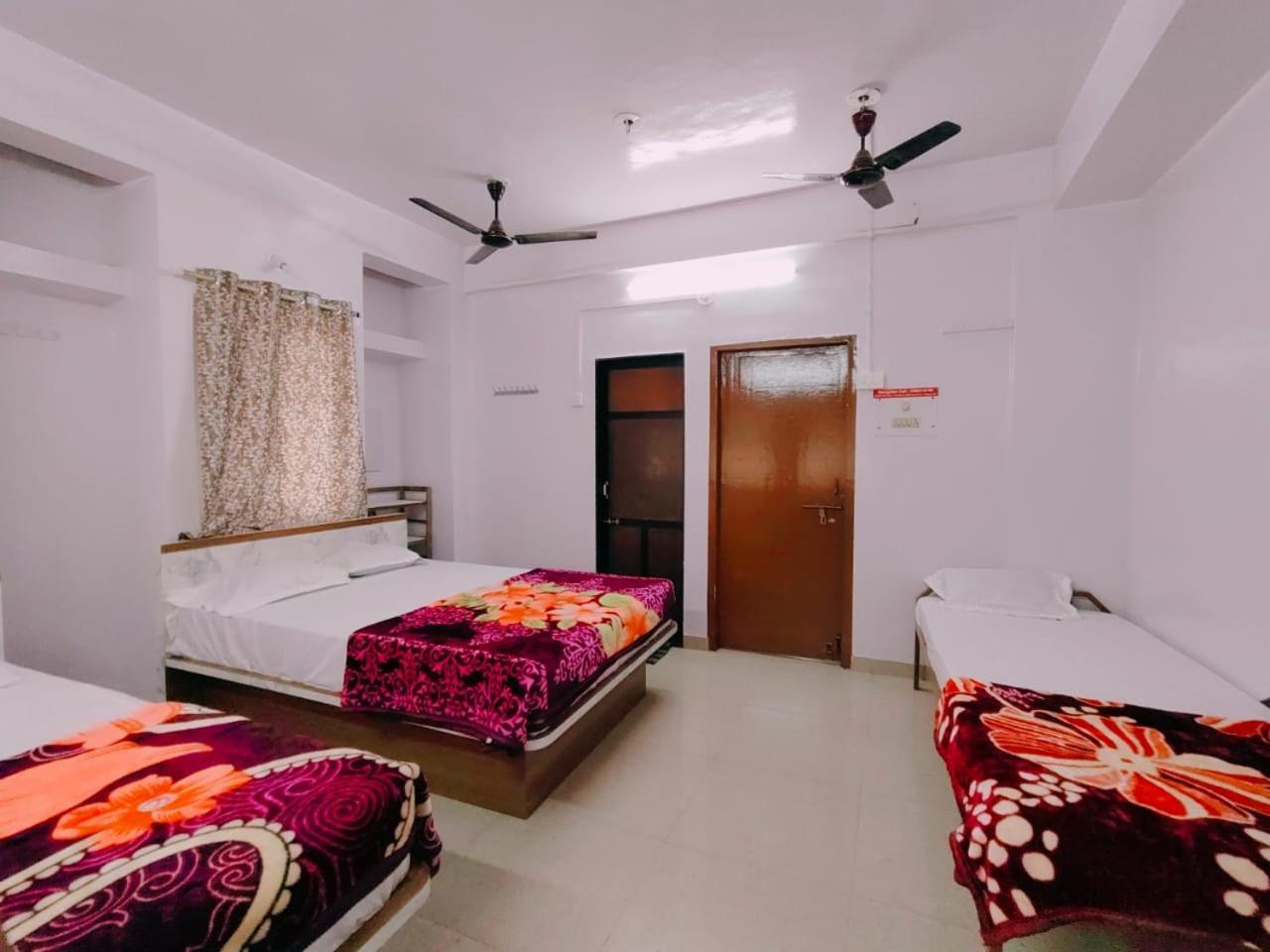 Satyam Guest house Pune